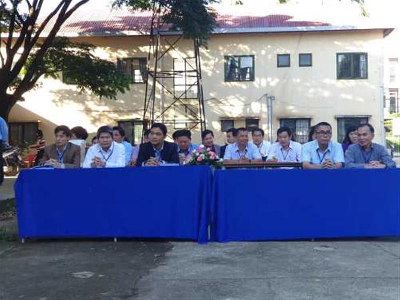 Các đại biểu dự lễ khai mạc