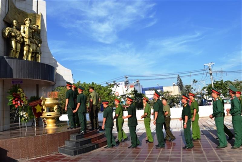 Đoàn đại biểu lực lượng vũ trang huyện